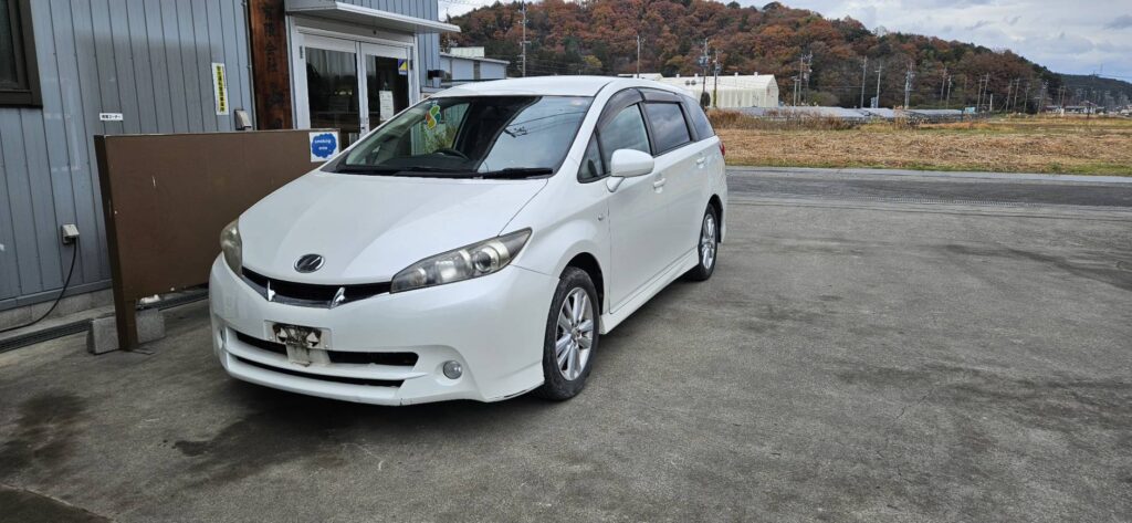 TOYOTA WISH