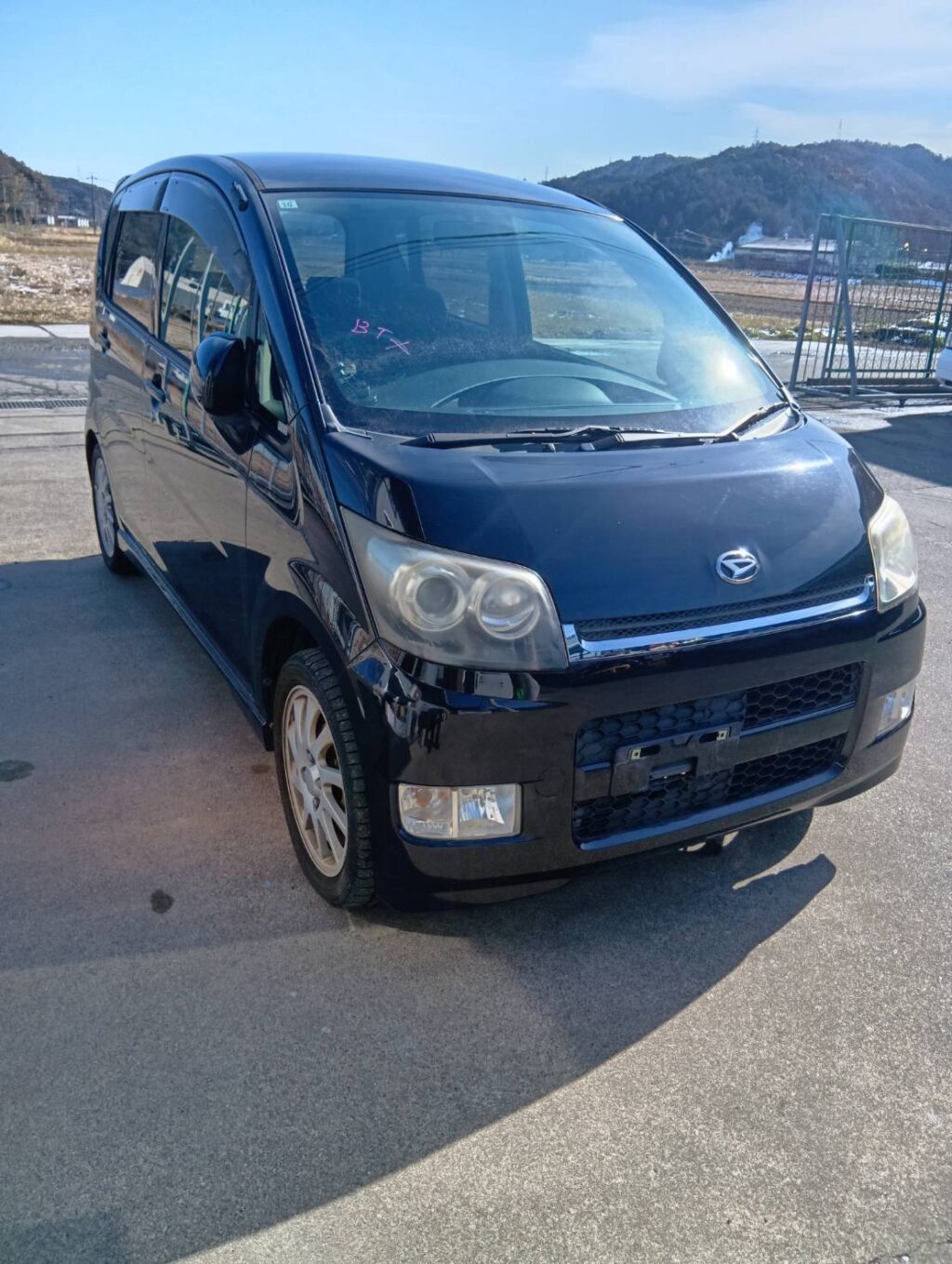 DAIHATSU　ムーヴ